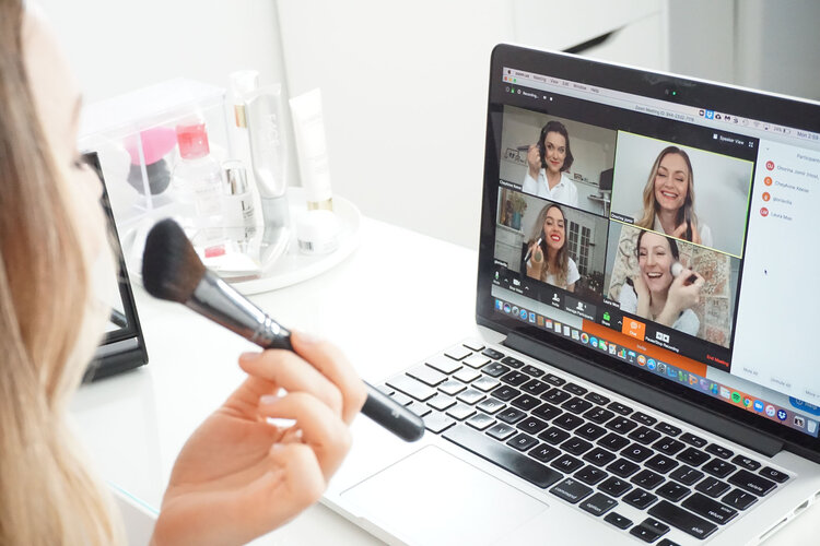 Online Makeup Learning